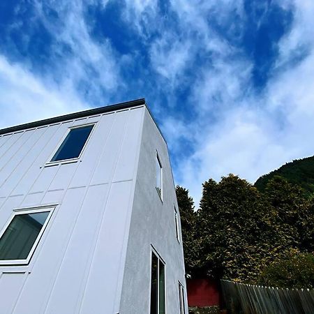 Apartament Hideaway Rima - In The Cbd Queenstown Zewnętrze zdjęcie